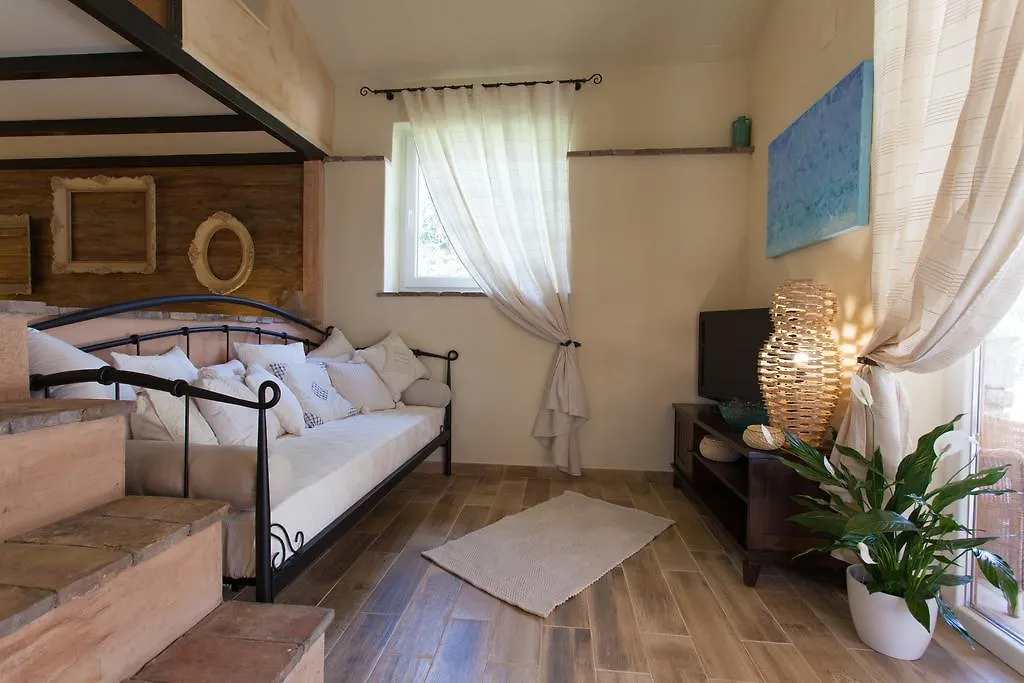 La Villetta - First Class Location With Big Private Pool Apartment Krk Island