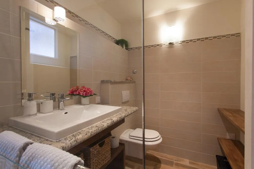 La Villetta - First Class Location With Big Private Pool Apartment Krk Island Croatia