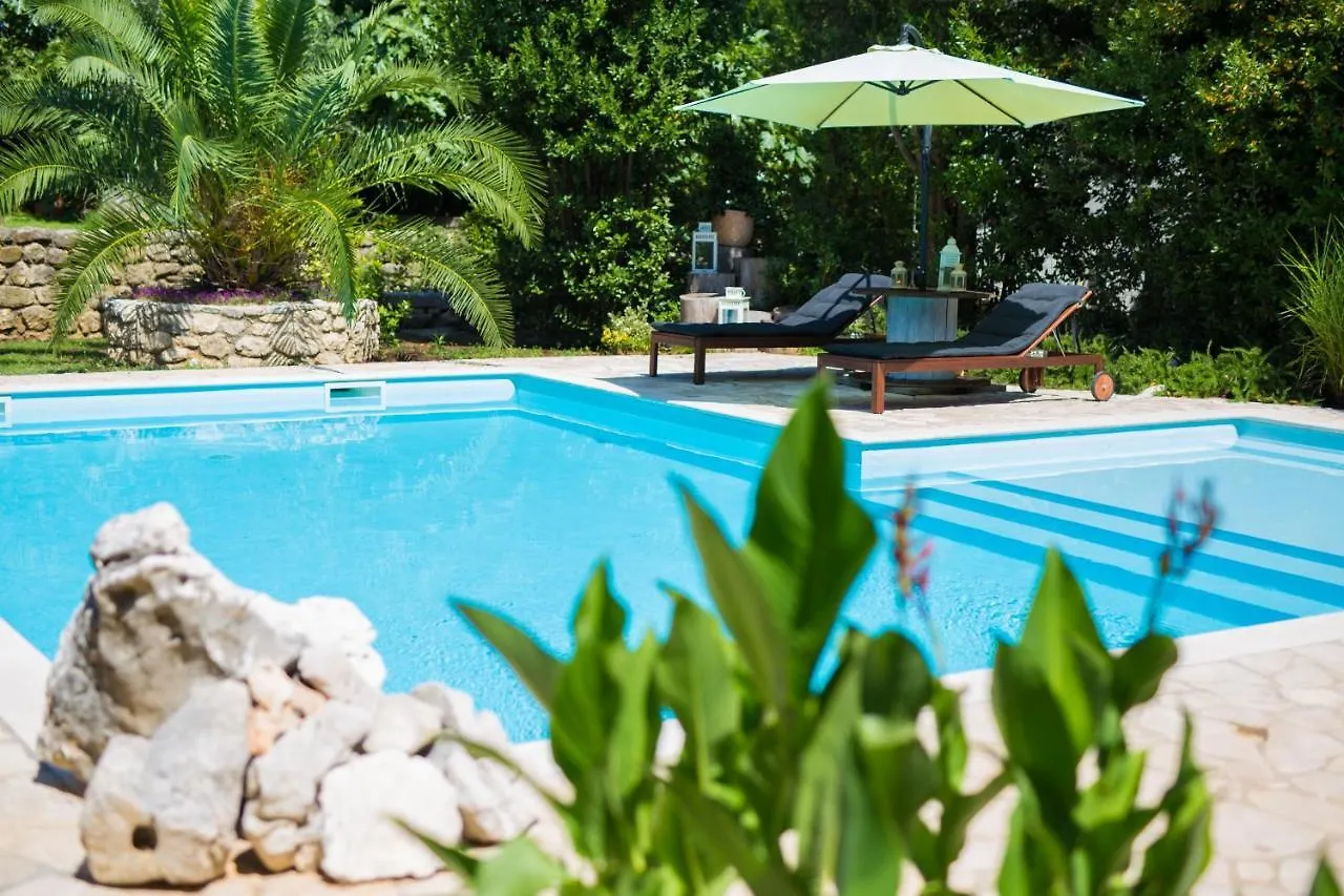 La Villetta - First Class Location With Big Private Pool Apartment Krk Island 0*, Krk Town Croatia